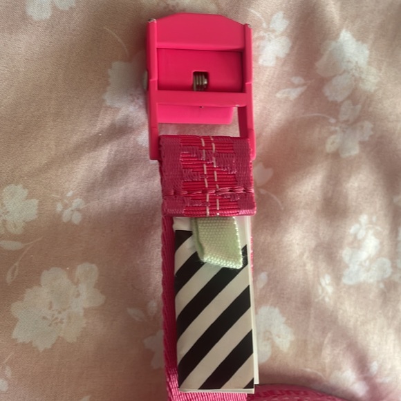 Pink Off - White Belt. Never worn, in perfect condition - Picture 2 of 3